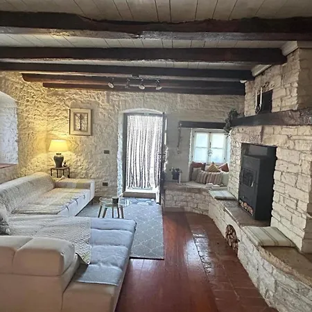 House Aneta 3*